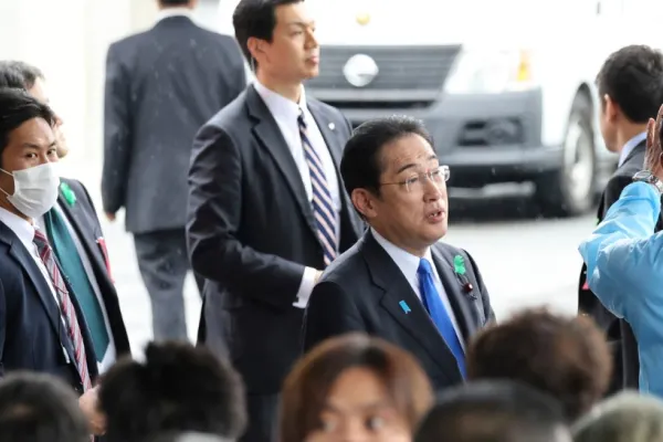 Explozie în Japonia, în timpul unui discurs al premierului. Polițiștii sunt în alertă!