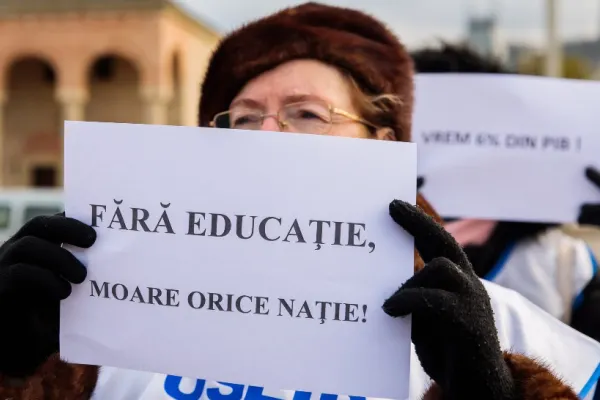 Greva profesorilor încinge clasa politică! Marius Pașcan (PMP): "Există o protipendadă de profitori și privilegiați bugetari în fruntea țării". Mesaj tranșant pentru guvernanți