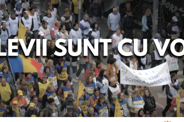 Elevii, solidarizare cu profesorii, în Piața Victoriei - Ariana Dudună (AEC): Guvernanți, nu mai puteți să vă bateți joc de Educație la nesfârșit!