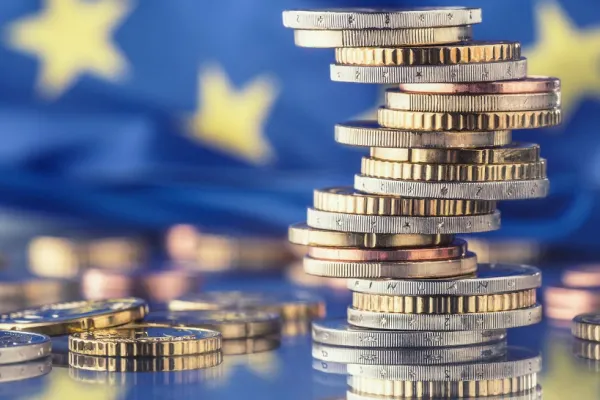 România a primit peste 55 de miliarde de euro, de la aderarea în UE - Pe ce au cheltuit banii guvernanții în 16 ani