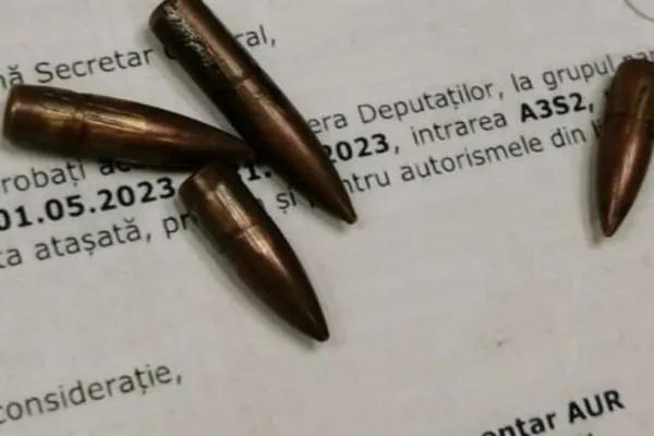 AUR, prima reacție după ce o consilieră a încercat să intre cu 4 gloanțe în clădirea Parlamentului