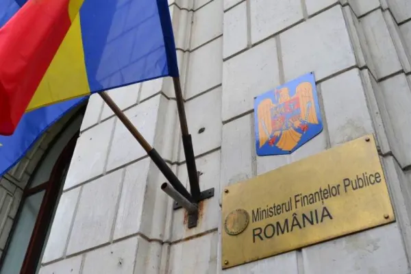 Sindicaliştii din Finanțe anunță PROTESTE în faţa Ministerului Finanţelor: „Mari pişicheri guvernanţii aştia”