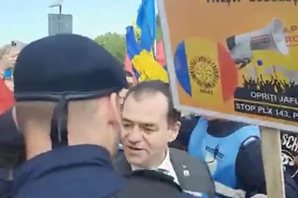 Ludovic Orban a depus plângere la poliție contra protestatarilor AUR care l-au agresat