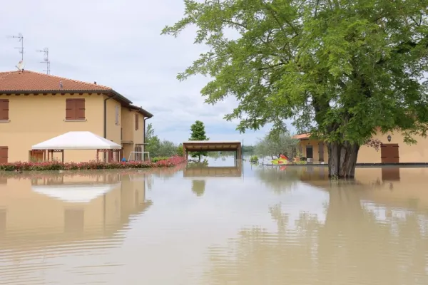 Italia, sub ape! Bilanțul morților a ajuns la 13: inundațiile și alunecările de teren fac prăpăd - FOTO&VIDEO
