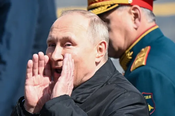 Vladimir Putin a convocat de urgenţă Consiliul de Securitate al Rusiei