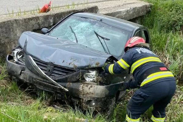 Argeş: O fetiţă de zece luni a murit în urma unui accident rutier provocat de bunica sa