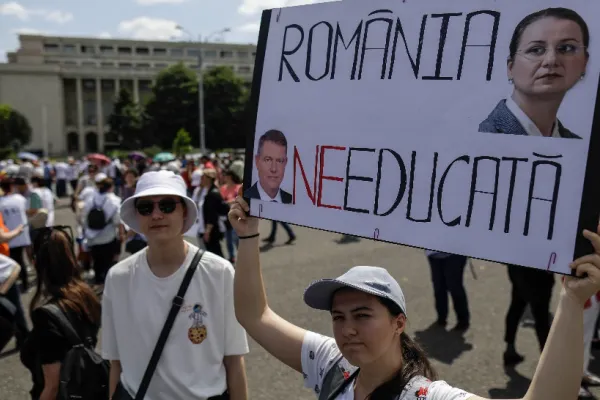 Cum îi păcălește statul pe greviști cu noua ordonanță. Categoria de angajați din educație care NU va primi cei 400 de lei promiși de Guvern