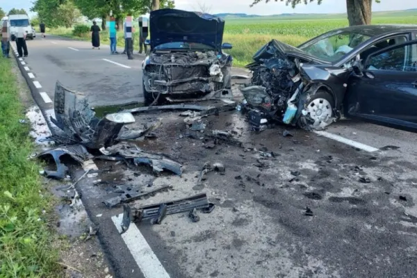 Accident mortal în Neamț - Un bărbat a murit din cauza unei depășiri neregulamentare