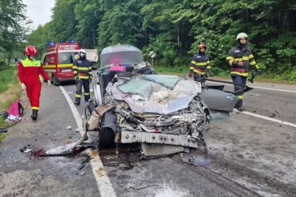 Accident grav în Suceava - Doi tineri au murit