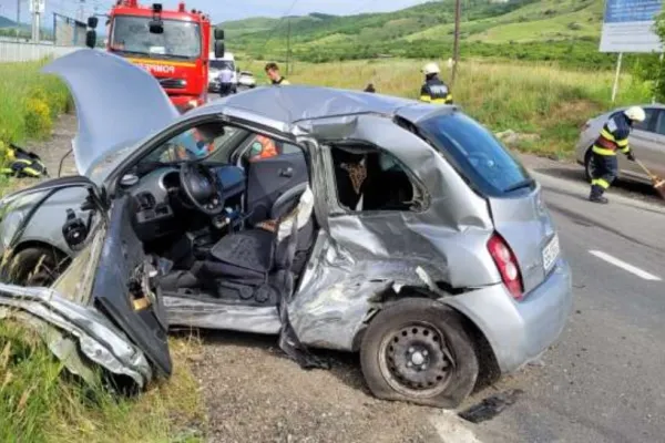 Accident grav în Alba - O persoană a murit și alta a fost grav rănită