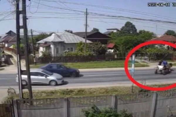 Accident teribil - Căruță spulberată pe o stradă din Argeș - Imagini care vă pot afecta emoțional