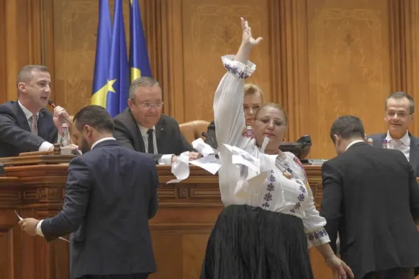 Diana Șoșoacă susține că ea a stins revolta din Rusia: "Să ziceți mersi că am vorbit cu Lukasenko să-l primească pe Prigojin" - Legătura dintre Șoșoacă și liderul Wagner