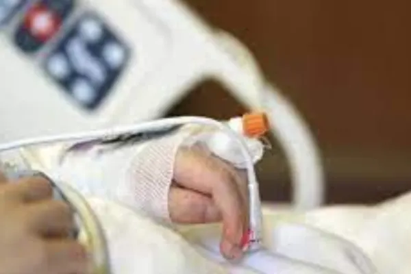 Restaurant din Bistrița, sursa toxiinfecțiilor în urma cărora 25 de persoane au ajuns la spital. Mâncarea, servită la o înmormântarea şi un botez