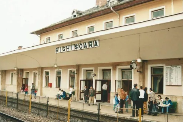 Un nou accident feroviar a fost evitat la limită, în gara din Sighișoara - Trenurile conțineau motorină și îngrășăminte chimice