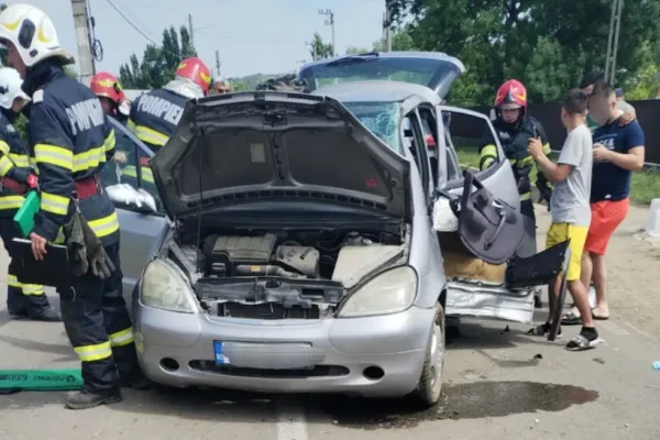 Accident grav - O femei de 42 de ani a murit, fiica sa de 14 ani este grav rănită