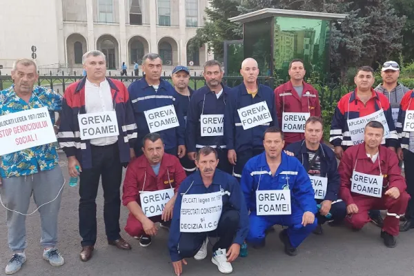Minerii de la CE Oltenia care făceau greva foamei la Guvern au încetat protestul