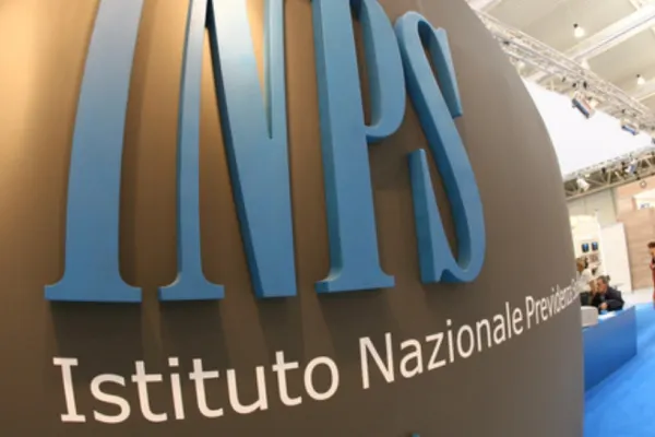 Anunț CRUCIAL pentru români care primesc pensie din Italia. Ce trebuie să facă pentru a nu li se bloca plata?