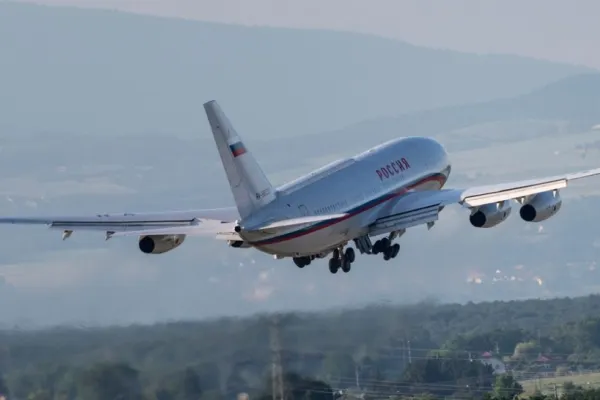 Putin ar fi fugit din Rusia. Avionul prezidențial ar fi încercat să intre în spațiul aerian al Kazahstanului