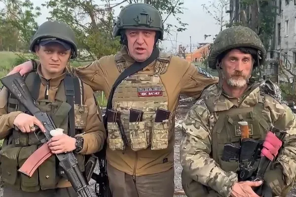 FSB îi roagă pe mercenarii Wagner să nu execute ordinele lui Prigojin. Argumentele prin care fostul KGB încearcă să stârnească discordia în grupul „răzvrătitului”