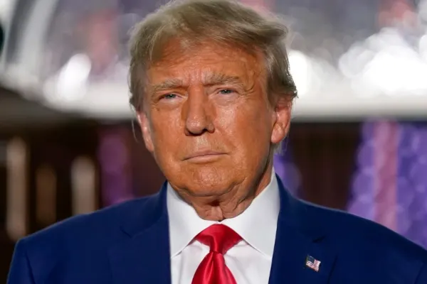 Donald Trump a dat țeapă la un întreg restaurant. A spus ca face cinste la toată lumea și a plecat fără să plătească