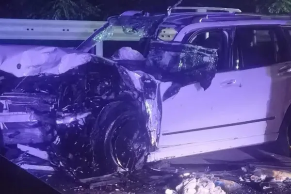 Accident cu 4 victime, pe Valea Oltului. Șoferul vinovat a fugit de la fața locului. Bărbatul se urcase BEAT la volan