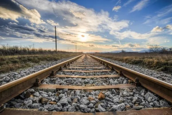 Glasul roților de tren a rămas fără voce. CFR estimează o gaură în buget de aproape 500% pentru anul acesta
