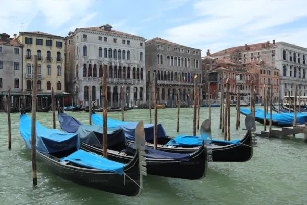Decizie radicală într-un oraș italian, destinație favorită a românilor. Ce vor fi obligați să facă turiștii