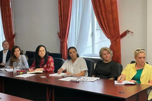 Ministrul Muncii, probă de foc cu reprezentanții Comisiei Europene. Reforma sistemului de pensii publice și a salarizării bugetarilor, subiectele fierbinți de la masa discuțiilor