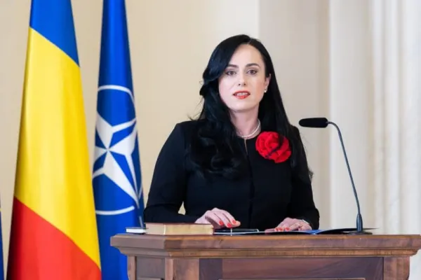 Cum se majorează pensiile - Simona Bucura Oprescu face anunțul așteptat de milioane de pensionari, la Culisele Statului Paralel, duminică, de la ora 21.00