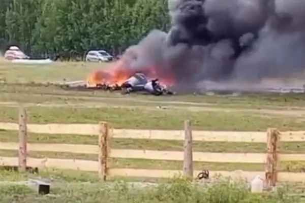 Un elicopter cu 13 pasageri s-a prăbușit - 6 oameni au murit pe loc - VIDEO cu accidentul