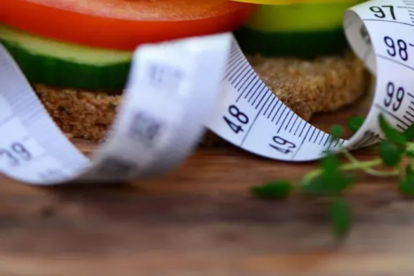 Cele 5 alimente esențiale și sănătoase pe care să le consumi neapărat dacă vrei să pierzi din greutate