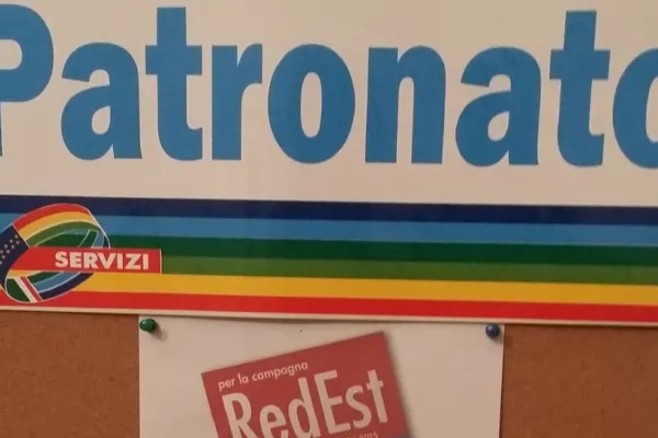 Noi bonusuri și beneficii pentru români care lucrează în Italia. De când pot primi 100 de euro bonus?