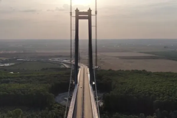 Inaugurarea podului de la Brăila -  Klaus Iohannis, Marcel Ciolacu, Nicolae Ciucă dar și Sorin Grindeanu sunt prezenți la ceremonie - VIDEO LIVE