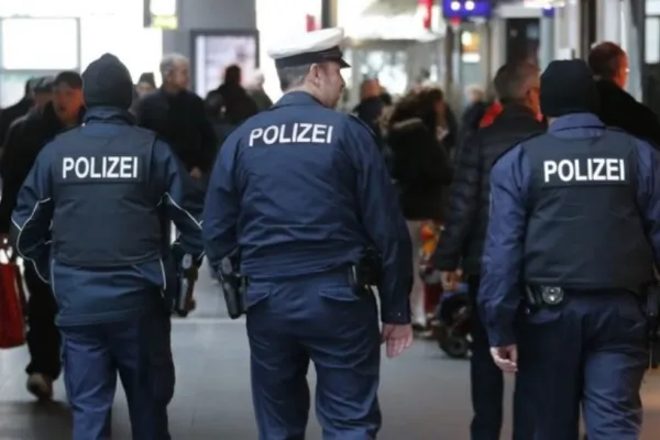 Atac cu cuțitul în Germania: un mort, mai mulți răniți. Poliția, în stare de alertă