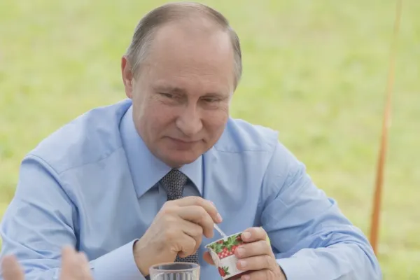 Vladimir Putin a lăsat Danone fără iaurt și Carlsberg fără bere în Rusia