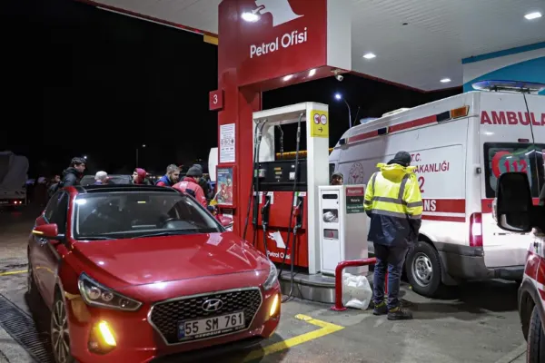 E jale în Turcia. Taxele pentru benzină și motorină s-au dublat, tarifele la pompă au sărit în aer