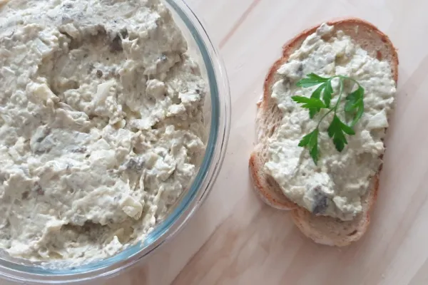 Pericolul din salata de vinete - Foarte puțini oameni știu că își pot pune sănătatea în pericol - Cum se poate evita