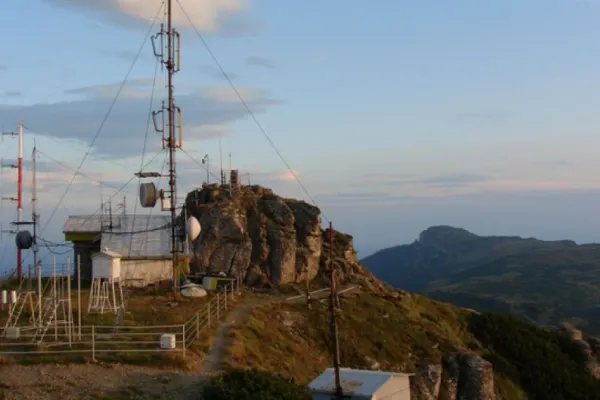Stația de pe Vârful Toaca va înregistra primele semne de radioctivitate, în cazul unui incident nuclear în Ucraina - Cum e situația în prezent
