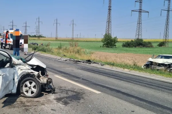 Accident violent în Ialomița: 5 VICTIME, inclusiv un copil de 6 ani - Intervenție masivă la Slobozia | FOTO