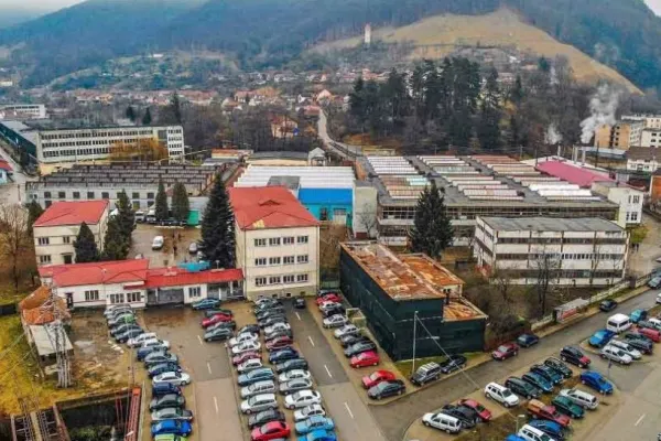 Accident de muncă la Cugir, în timpul vizitei ministrului Economiei: bărbat cu arsuri pe 60% din corp