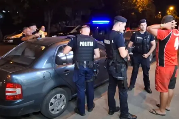 Șoferii, amenințați cu un pistol și un cuțit de un bărbat, la Timișoara! Ce au descoperit polițiștii - VIDEO