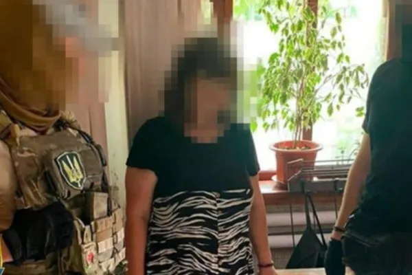 Informatoare a serviciilor speciale ruse, prinsă în flagrant în timp ce încerca să transmită informații vitale din Ucraina. Atentat asupra lui Zelenski, dejucat