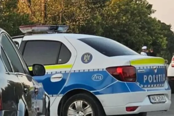 Bătaie în plină stradă, în miezul zilei, între două grupuri de romi. Altercația s-a terminat cu victime la spital