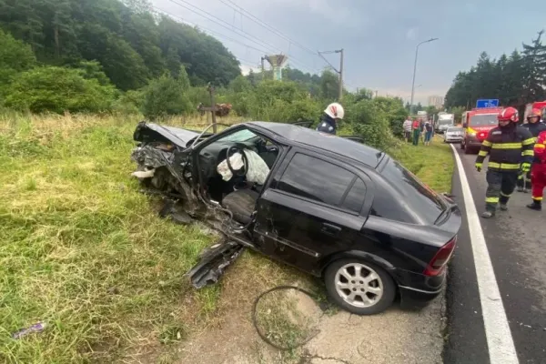 Accident grav, la intrarea în Brașov: 4 victime, două mașini făcute praf!