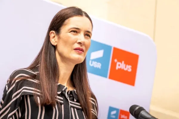 Clotilde Armand s-ar fi folosit de polițiștii locali pentru a-și spiona contracandidații. Miron Mitrea: După ce termină cu mandatul ăsta va avea viață grea