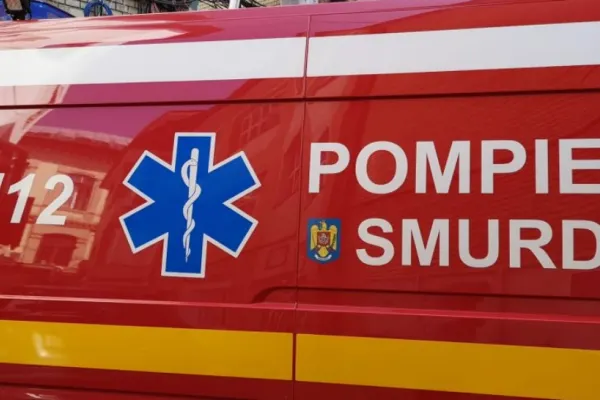 Un pieton a murit, după ce a fost lovit de trenul Brașov-Budapesta. Trafic feroviar este oprit în judeţul Harghita