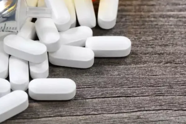 Controale la sânge în peste 500 de farmacii care eliberează oxicodonă și fentanil - Ministerul Sănătății, anunț despre drogul mortal