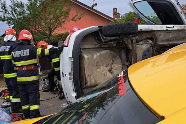 Accident teribil pe o șosea din Gorj. O femeie a murit, alți 2 oameni sunt grav răniți - VIDEO