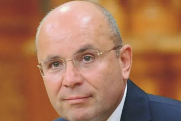 Protestul transportatorilor și fermierilor: ”Dacă nu e Simion vinovatul, atunci e musai Putin!” Manipulatorii sunt penibili, dar grav e că Guvernul nu știe/poate să-și repare greșelile! - Cozmin Gusă