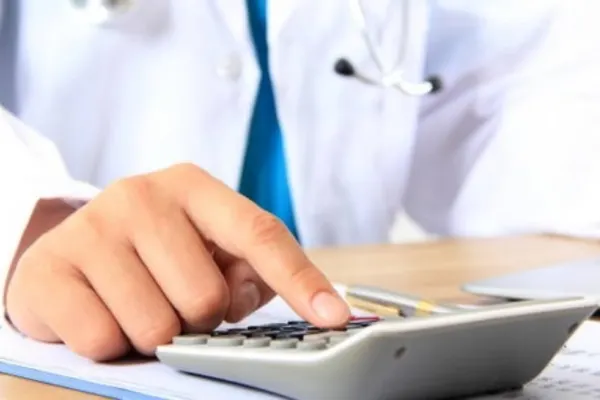 Cum se face avere în spital. Un medic din Zalău a recunoscut totul în fața procurorilor - mită uriașă, scandal monstru în Sănătate